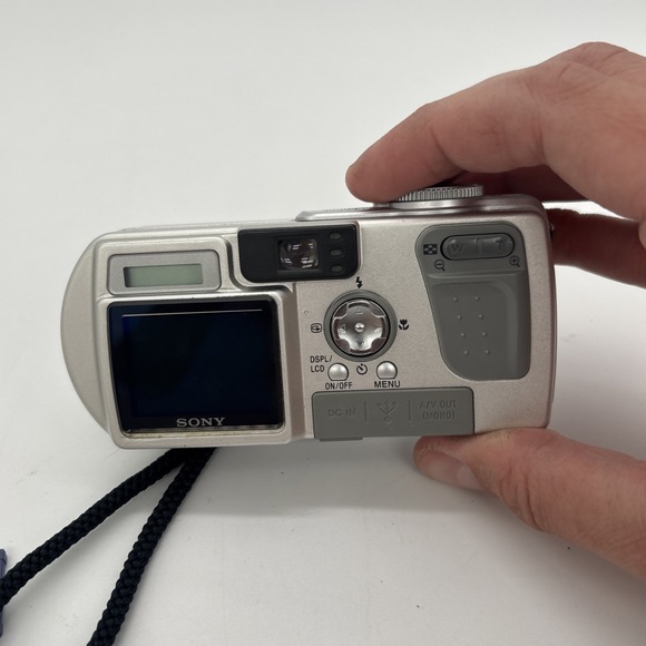 Sony Cyber-shot DSC-P5 Digital Camera Compact Tested Functional W/ Memory Card - Picture 4 of 12